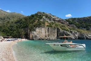 Himare: Grama Bay-tur med svømmeture