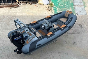 Himarë: Self-Drive Boat Rental (40 HP)
