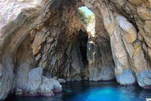 Himare: Båttur i solnedgången med badstopp