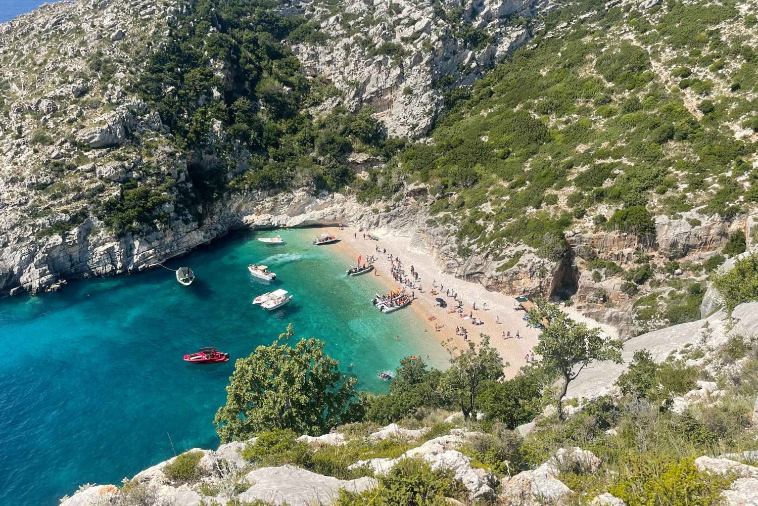 Himare to Grama Bay: All day boat trip with Drink&Snorkel