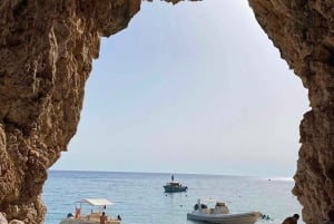 Himare to Grama Bay: All day boat trip with Drink&Snorkel