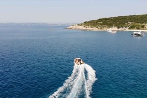 Vlore: Speedboot-Abenteuer zur Insel Sazan und zur Haxhi-Ali-Höhle