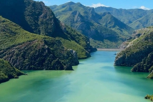 Озеро Комани: водная прогулка по реке Шала