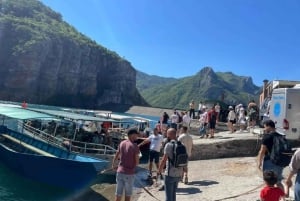 Lago Koman y río Shala: tour en barco privado (horario flexible)