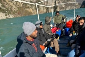 Lago Koman y río Shala: tour en barco privado (horario flexible)