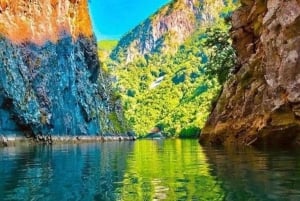 Lago Koman y río Shala: tour en barco privado (horario flexible)