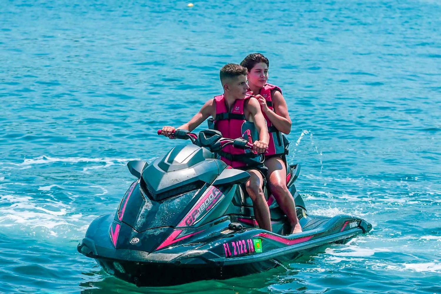 Ksamil: Jetski zum Mieten