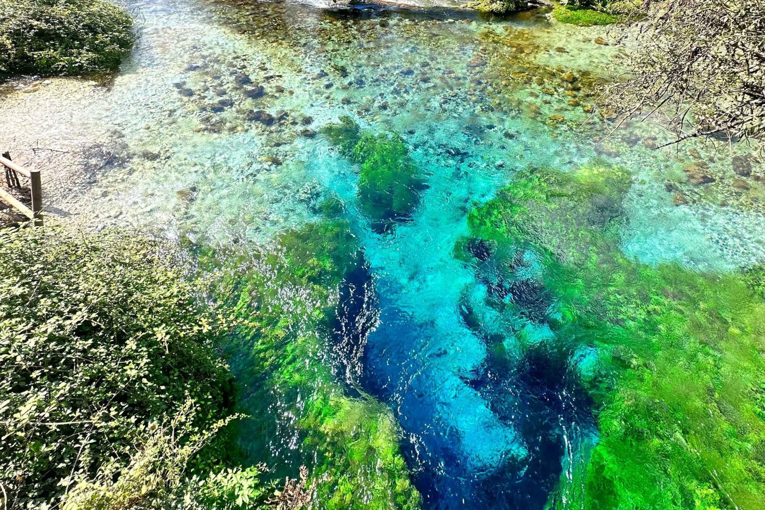 Ksamil or Saranda: Blue Eye & Lekuresi Castle 4-Hour Tour