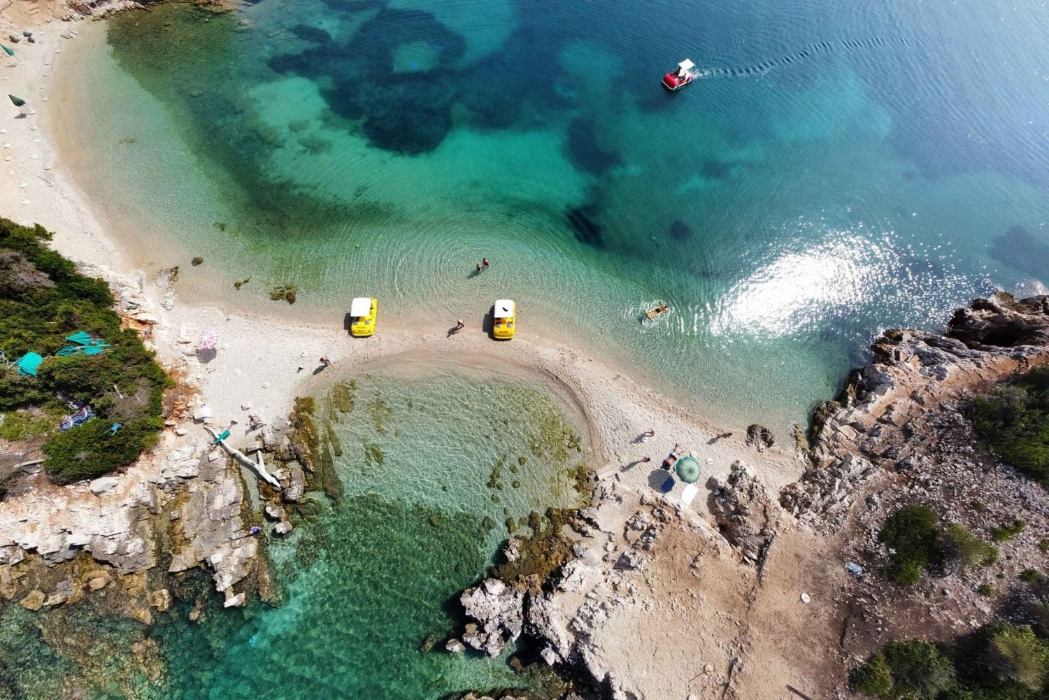 Ksamil: Speedbådstur til tvillingeøerne med gruppe med stop