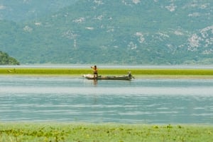 Lake Skadar: Guided Sightseeing Boat Tour with Drinks