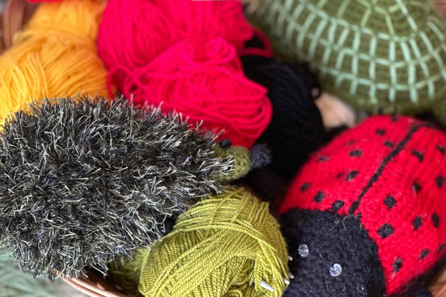 Libohova: strikketime med kage og te