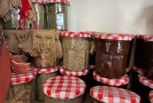 Libohova : Cours de tricot avec gâteau et thé