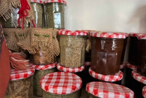 Libohova: strikketime med kage og te