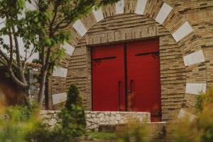 ルンドラ：ワインの試飲付きルンドラ ワイナリー ガイド付きツアー