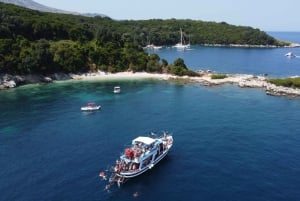 Costa noreste de Corfú: natación, snorkel con almuerzo y bebidas