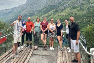 Fuoristrada al villaggio di Theth: tour in SUV via Tirana, Bogë e le Alpi