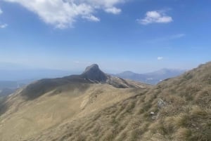 Aventura de Senderismo en la Montaña de Ostrovica: Senderismo guiado en Korçë