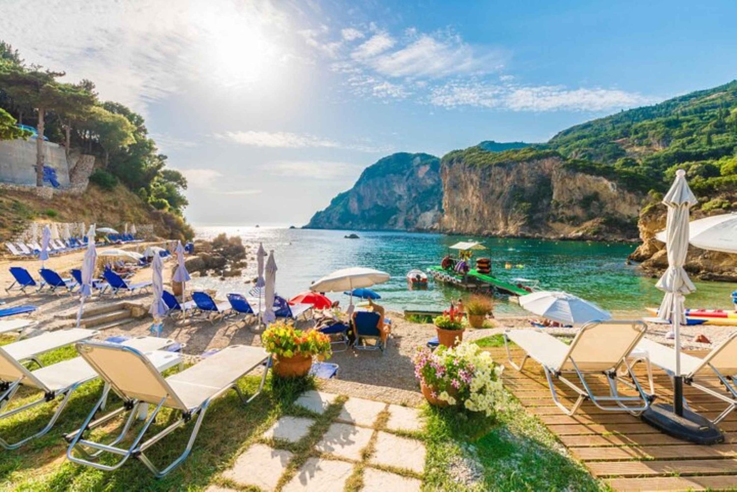 Paleokastritsa, il gioiello della costa di Corfù, da Saranda
