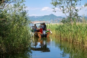 Tour en bateau panoramique vers le monastère de Vranjina et dégustation de vin