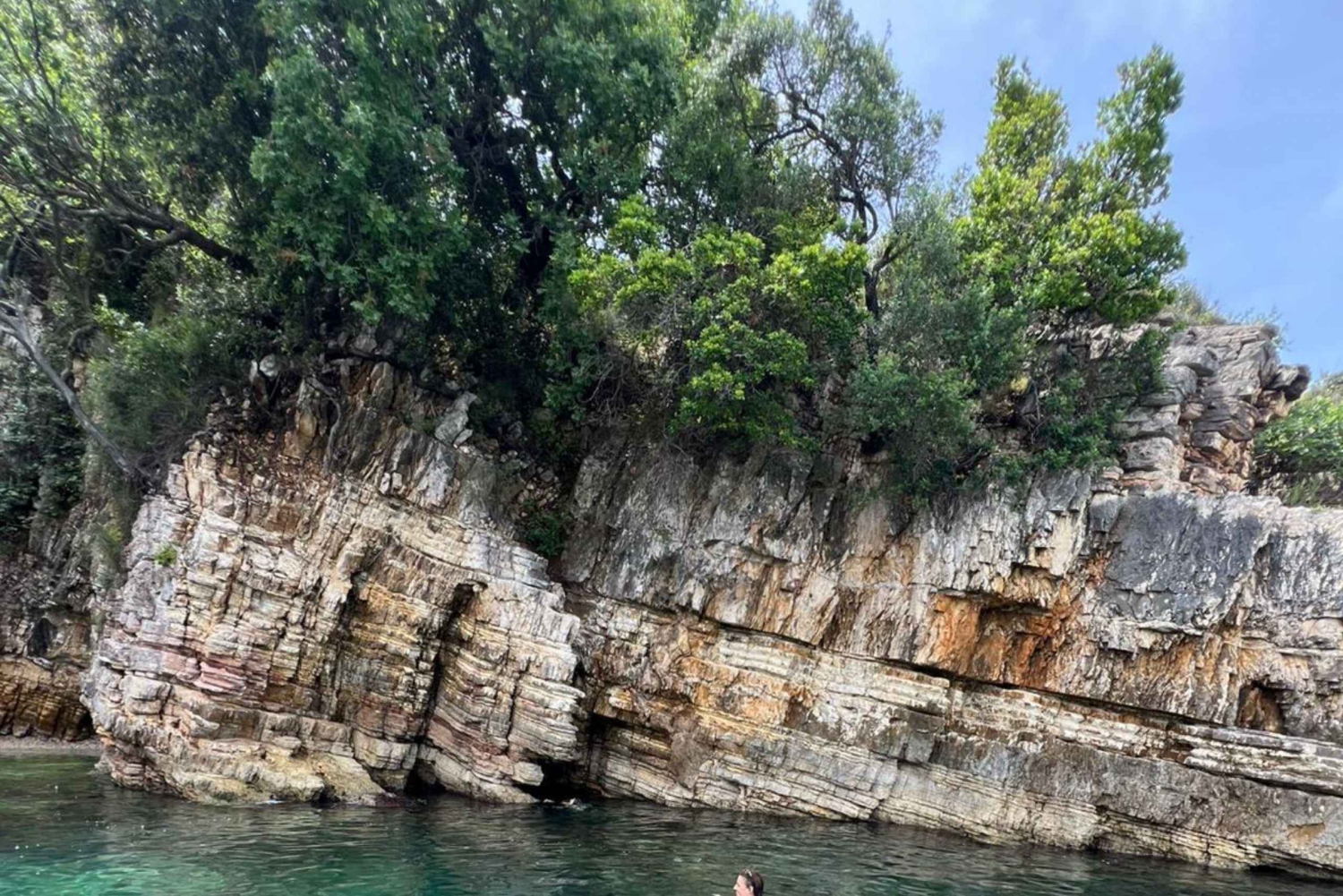 Passeio de barco pelágico 7 destinos: bebida + snorkel + guarda-sol️‍