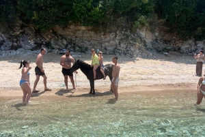 Passeio de barco pelágico 7 destinos: bebida + snorkel + guarda-sol️‍