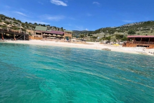 Passeio de barco pelágico 7 destinos: bebida + snorkel + guarda-sol️‍