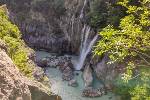 'Pëllumbas Cave, Erzeni Canyon & Petrelë Fortress Excursion'