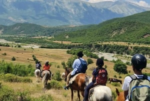 Përmet: Incrível experiência de cavalgada em Vjosa NP