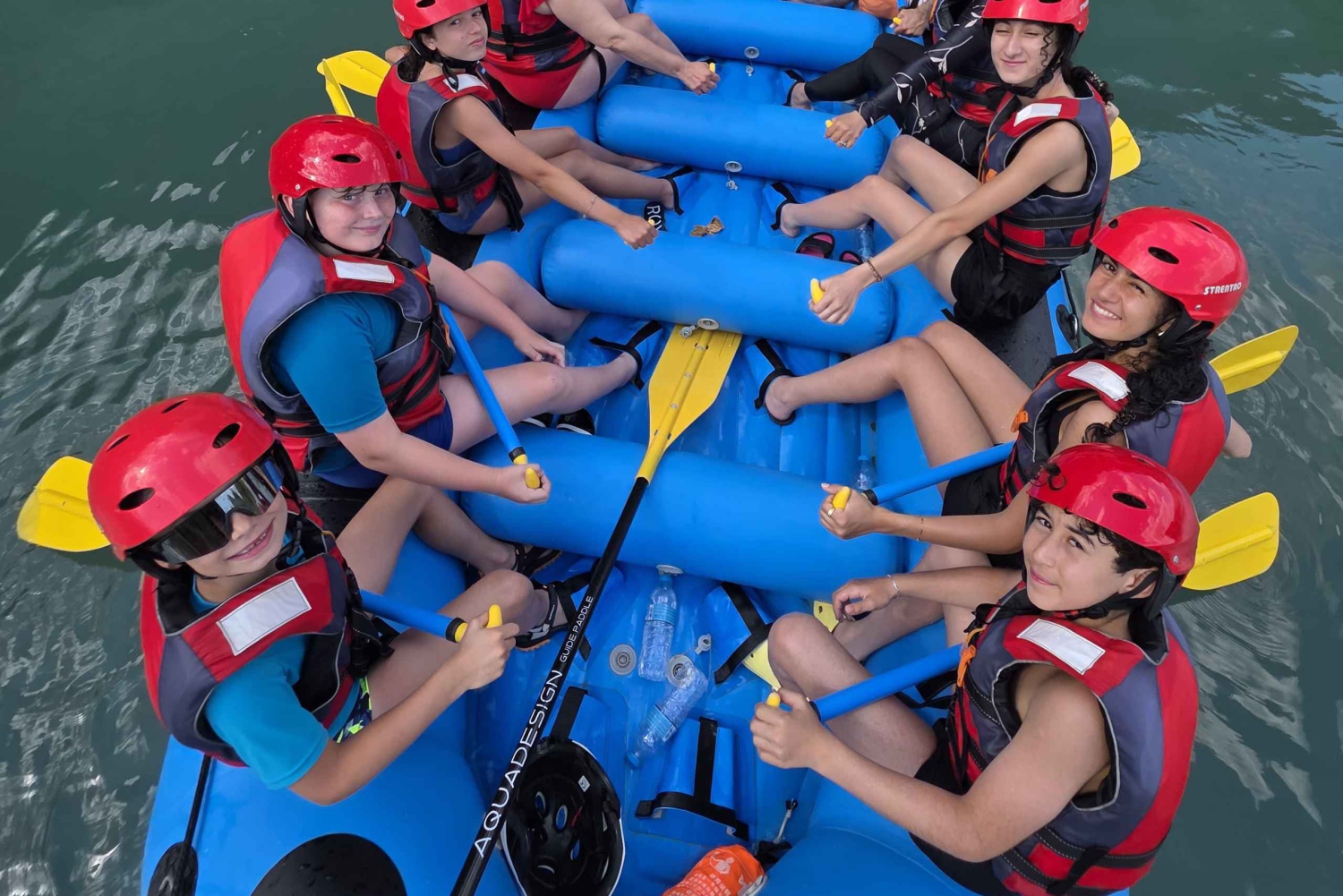 Permet: Rafting-Tour mit Klippenspringen und Thermalbädern