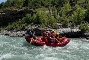 Permet: raftingtocht met klifduiken en thermale baden