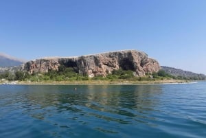 Lago di Prespa: esperienza in barca a Pustec e all'isola di Maligrad