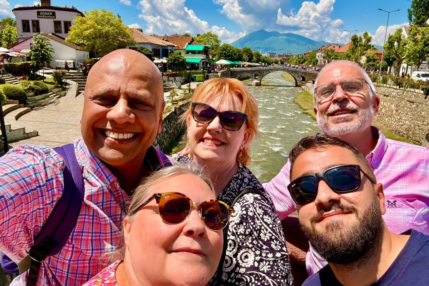 Prizren, Kosovo: excursão de um dia a partir de Tirana, privada ou partilhada