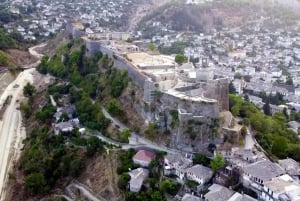 RED LINE: Passeio VIP de um dia com SUV: Vlore-Gjirokaster-Permet