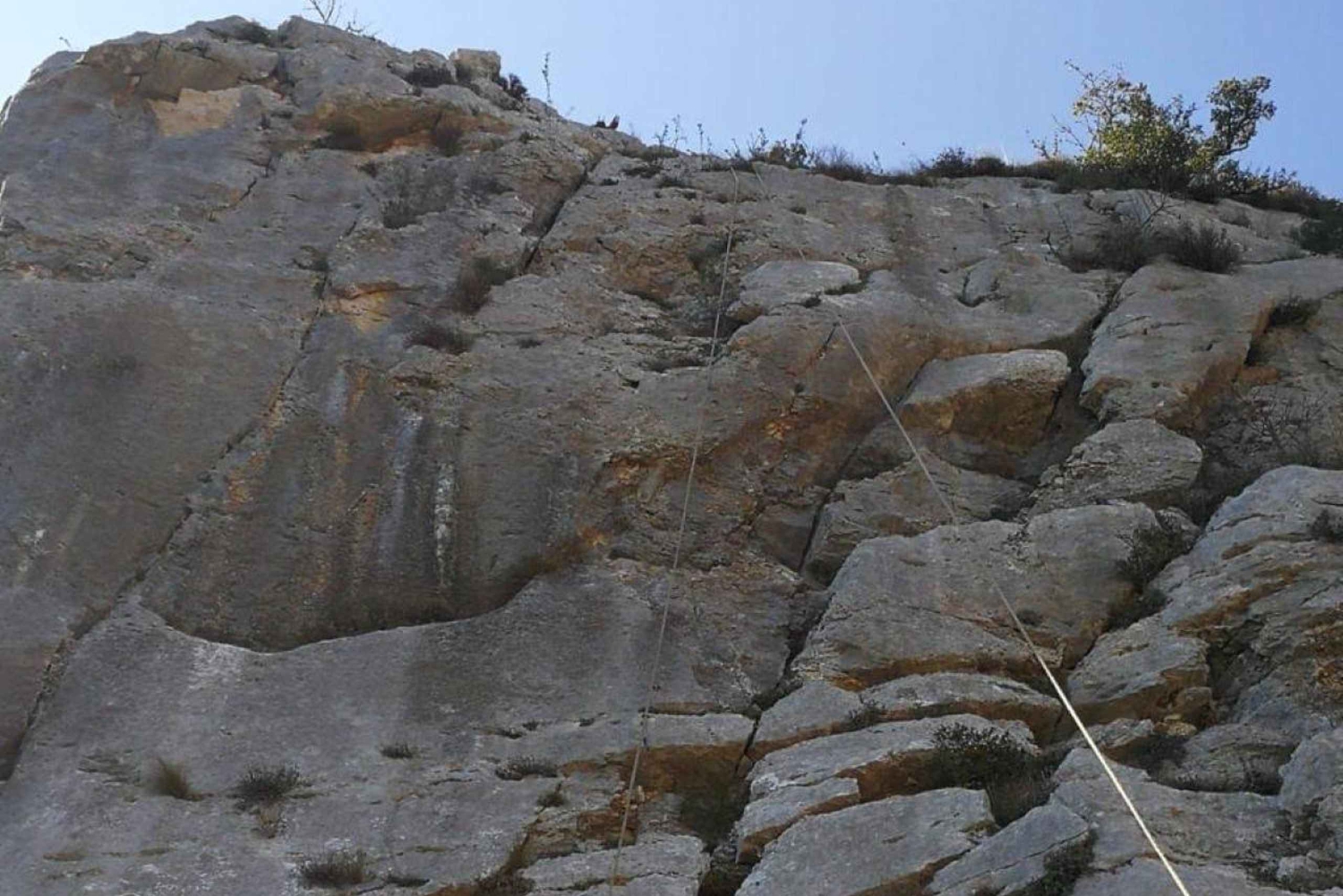 Escalada em rocha em Tirana, aventura nas montanhas