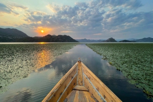 Romantische Sonnenuntergangstour auf dem Skadar-See mit Getränken und Snacks
