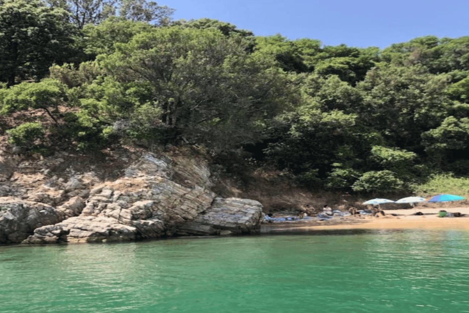 Roxer Boat Tours: tours en barco diarios por la costa jónica