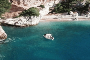 Roxer Boat Tours: tours en barco diarios por la costa jónica