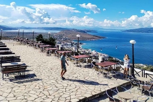 Tour de un día: Ojo Azul, Gjirokaster, puente otomano y Lekursi