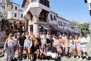 Tour de un día: Ojo Azul, Gjirokaster, puente otomano y Lekursi