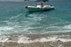 Tour en barco por Saranda: Krorez, Kakome, Gremina, cuevas y soldado