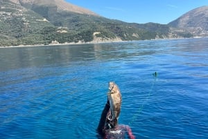 Saranda: Boat tour to 7 destinations end snorkeling