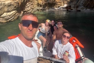 Saranda: tour en barco a 7 destinos y snorkel