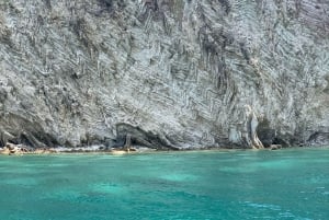 Saranda: tour en barco a 7 destinos y snorkel