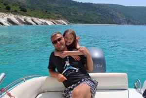 Saranda: tour en barco a 7 destinos y snorkel