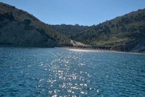 Saranda: tour en barco a 7 destinos y snorkel