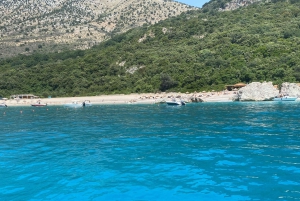 Saranda: tour en barco a 7 destinos y snorkel
