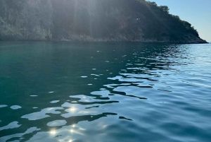 Fra Saranda, båttur til Krorëza, Kakome og Turtle Cave.