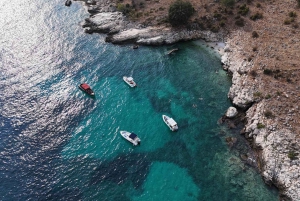 Sarande: Krorezan piilotetut rannat – melonta, snorklaus ja aurinkovarjo