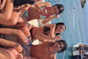 Saranda: Båttur till Kroreza med snorkling och parasoll