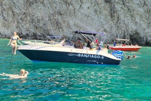Saranda: Båttur till Kroreza med snorkling och parasoll